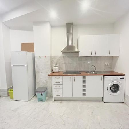 Center Sevilla Confort 6 Екстериор снимка